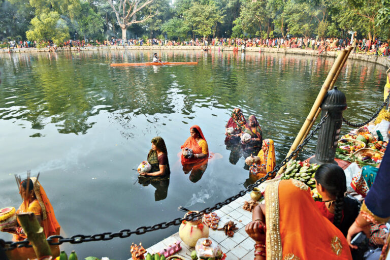 রবীন্দ্রসরোবরে ছটপুজো নয়, কেএমডিএ-র আবেদন খারিজ করল ন্যাশনাল গ্রিন ট্রাইবুনাল । এম ভারত নিউজ